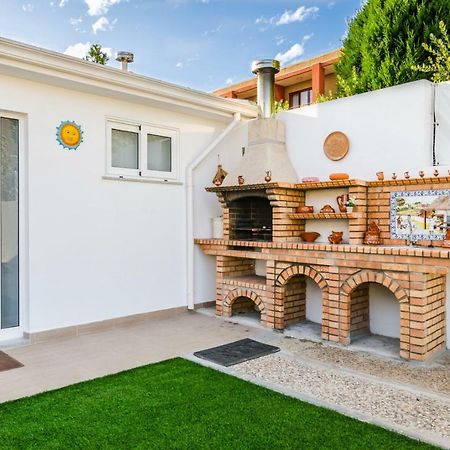 Near Beach And Oporto Вила Нова ди Гая Екстериор снимка